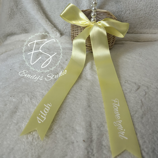 Flowergirl Basket/ribbon