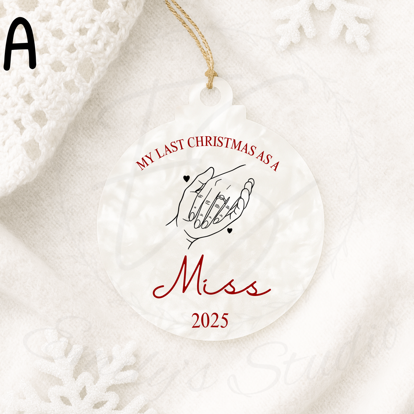 2D Last Christmas baubles