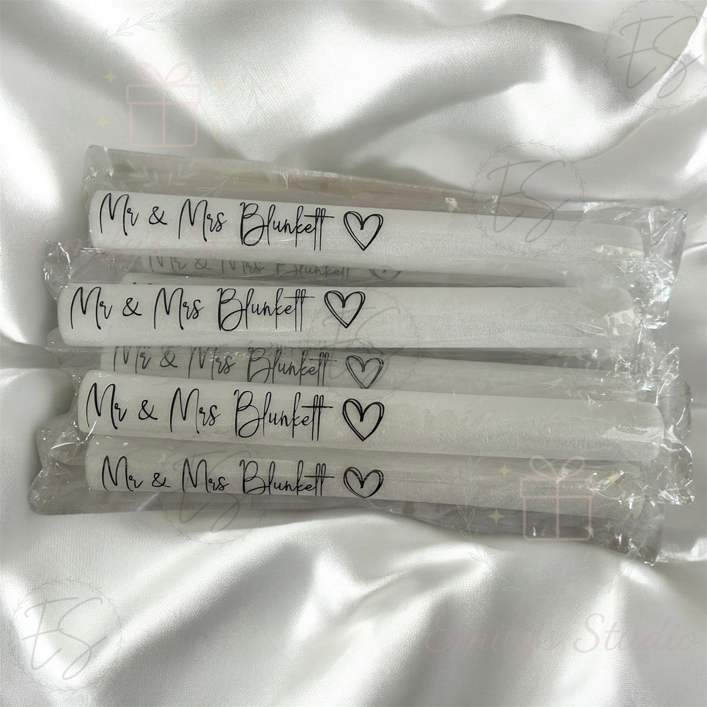 GLOWSTICKS ONLY!